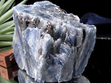 カイヤナイト 藍晶石 原石 結晶