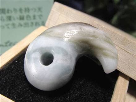 翡翠 ジェダイド ジェイド 本翡翠 糸魚川