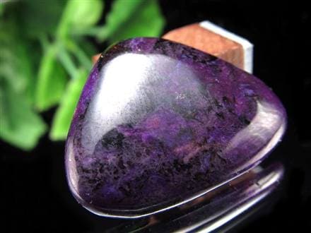 スギライト 杉石 カボション 世界三大ヒーリングストーン