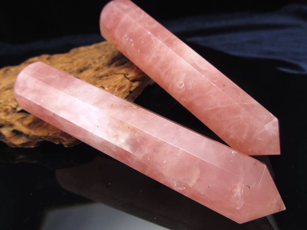 ディープローズクォーツ