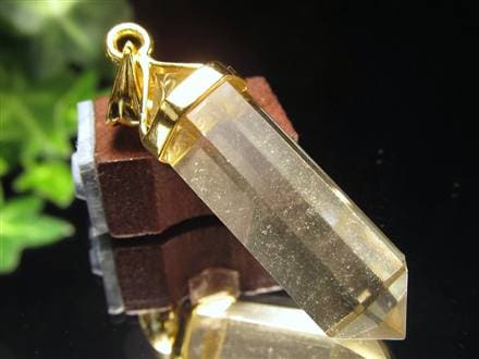 リビアングラス 隕石 アクセサリー ペンダント インパクトガラス