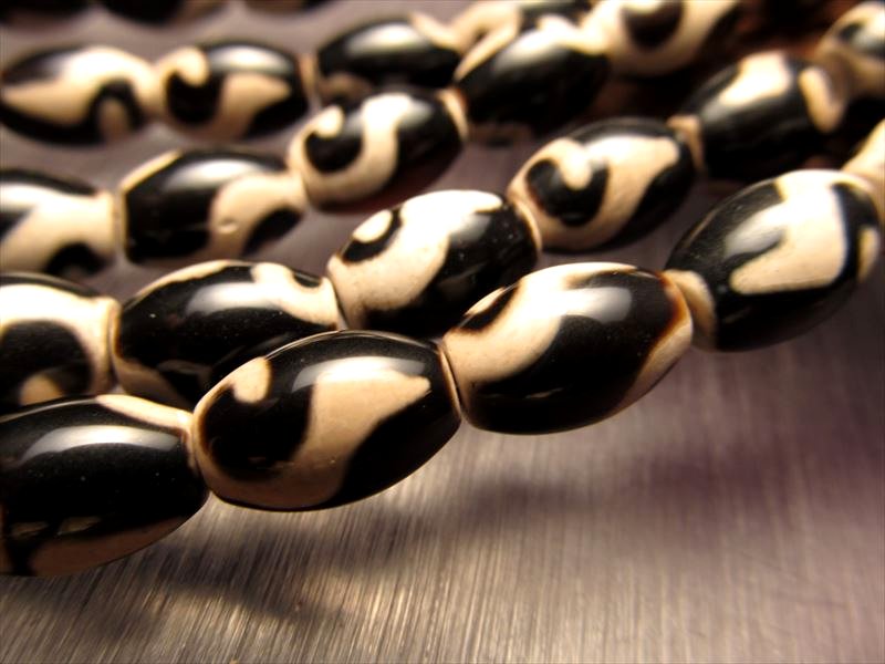 アゲート天珠連