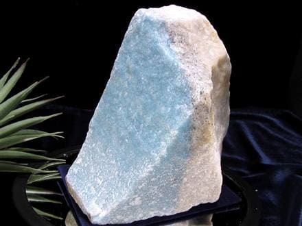 トロレアイトインクォーツ トロール石 原石 置物