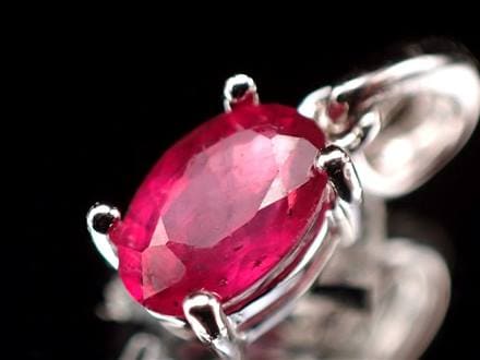 ルビー ペンダント 誕生石 宝石 アクセサリー