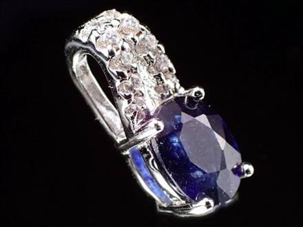 サファイア ペンダントトップ コランダム 9月の誕生石 アクセサリー