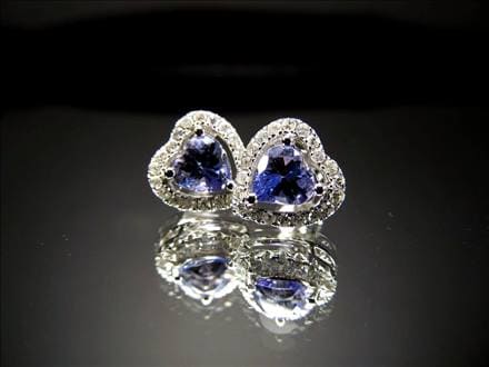 ピアス