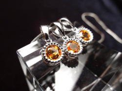 ◆超透明宝石質！5A◆11月の誕生石◆富をもたらす・商売繁盛の石◆シトリン【黄水晶】ペンダントトップ◆シルバー宝飾タイプ◆Silver925◆縦約7mm（バチカン除く）◆【ブラジル産】≪2X1≫