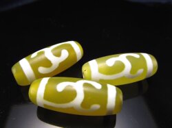 ◆激安限定入荷◆お買い得！◆明るいビタミンカラー◆至純風化天珠◆緑度母天珠(りょくどぼてんじゅ)◆縦サイズ：約30mm◆