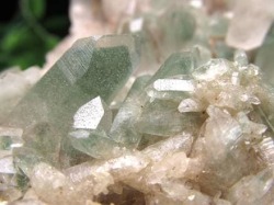ガルサ 水晶 クォーツ クリスタル ヒマラヤ 4月の誕生石