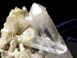 ガルサ 水晶 クォーツ クリスタル ヒマラヤ 4月の誕生石