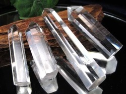 水晶ポイント クリスタル クォーツ 天然石 パワーストーン