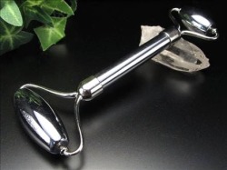 美顔ローラー フェイスローラー マッサージローラー ジェイドローラー