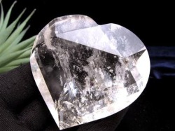 天然水晶 ハートカット オブジェ ブラジル産 置物