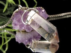 リチウムクォーツ 水晶 ペンダントトップ ポイント ネックレス