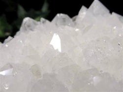 フェアリークォーツ 妖精水晶 水晶 クラスター 原石