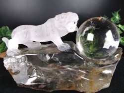 四神獣 ガーデンクォーツ 庭園水晶 白虎 彫刻 置物