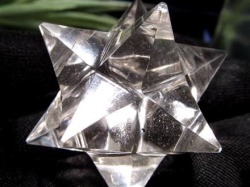 天然水晶 アステロイド 彫り 置物