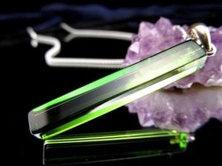 天然琥珀 グリーンアンバー ペンダント Silver925 バルト海産