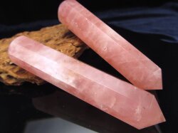 ディープローズクォーツ