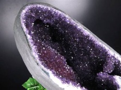 アメジストジオード アメジストドーム 紫水晶 晶洞 天然石