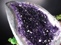 アメジストジオード アメジストドーム 紫水晶 晶洞 天然石