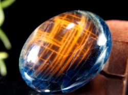 アウイナイト カボションタンブル 藍宝石 発光 カラーチェンジ