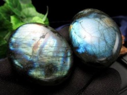 ラブラドライト タンブル 握り石 ポリッシュ 磨き石