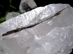 プラチナルチル ブルッカイト 原石 勝負運 金運