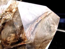 水入り水晶 エレスチャル 原石 置物 エンハイドクォーツ