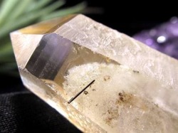水晶ポイント 水晶 クリスタル ファントム水晶 山入り水晶 ファントムクォーツ