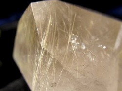 ゴールドルチル ヘマタイト 原石 母岩付き 金運