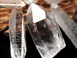 クリスタル ポイント スターブラリークォーツ 水晶 原石