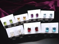 ピアス
