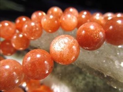 ビーズ連 サンストーン アベンチュレッセンス 天然石 日長石