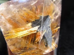 ゴールドルチルクォーツ タンブル 金針水晶 カボション ルチレイテッドクォーツ
