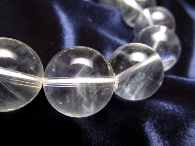 ◇激レア水晶◇たっぷりエンジェルラダー効果◇透明感抜群◇超希少石を