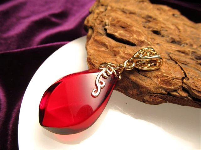 A13a☆特選一品☆ 額縁付き絵画【バルト海産天然アンバー琥珀装飾使用