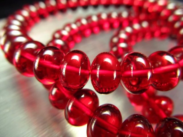 ◇ぷっくりそろばんボタンタイプ◇発色美しいリトアニアアンバー◇東欧