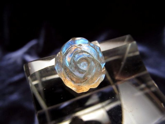 ◇希少！ローズ彫り◇透明度抜群！◇ブルーシラー！◇信念を貫く力