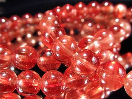 1粒売り】◇極上の透明度◇深紅の光沢が際立つ高級レッドアンデシン