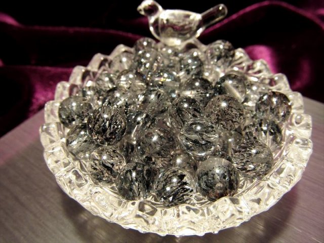 超貴重ブラックパワー置物