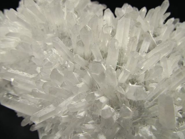 希少！ブルガリア産水晶クラスター 水晶 クォーツ ブルガリア産 ① / 原石 天然石 鉱物標本 クラスター