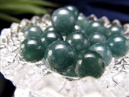 専用です♡新作♡レアカラー宝珠双皇帝龍天珠、アイリススモーキー、グアテマラ産翡翠 グアテマラ産◇希少マンサーノ翡翠 ブルージェダイト 青翡翠 7mm