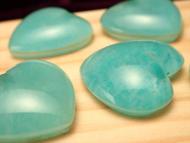 ★特選NEW★希望の石♢ホープストーン【希少☆ネオンアマゾナイトさざれ】❤️ ☆特選NEW☆希望の石♢ホープストーン【希少☆ネオンアマゾナイト