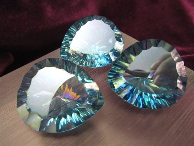 カルシファーさん専用綺麗！ピカピカ！不調が治った日にきたアクアオーラ水晶たん！ カルシファーさん専用綺麗！ピカピカ！不調が治った日にきた