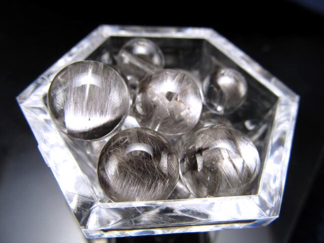 王道 板状タイチンルチルブレスレット 5 ルチルクォーツ専門店【フォー