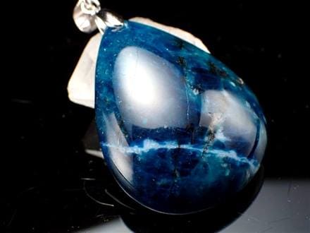 ☆艶やかピーコックブルー☆幻の石！神秘のオレンジ発光☆心の鎮静化