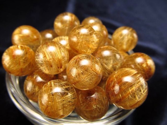 ルチルクォーツ 置物透明感抜群！