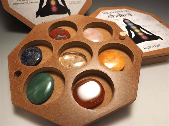 ☆豪華専用BOX付き☆天然石7種チャクラ対応☆1セット2980円☆7