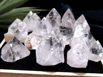 ☆希少な結晶ポイント！☆強力な浄化の石☆ゼオライトグループの結晶